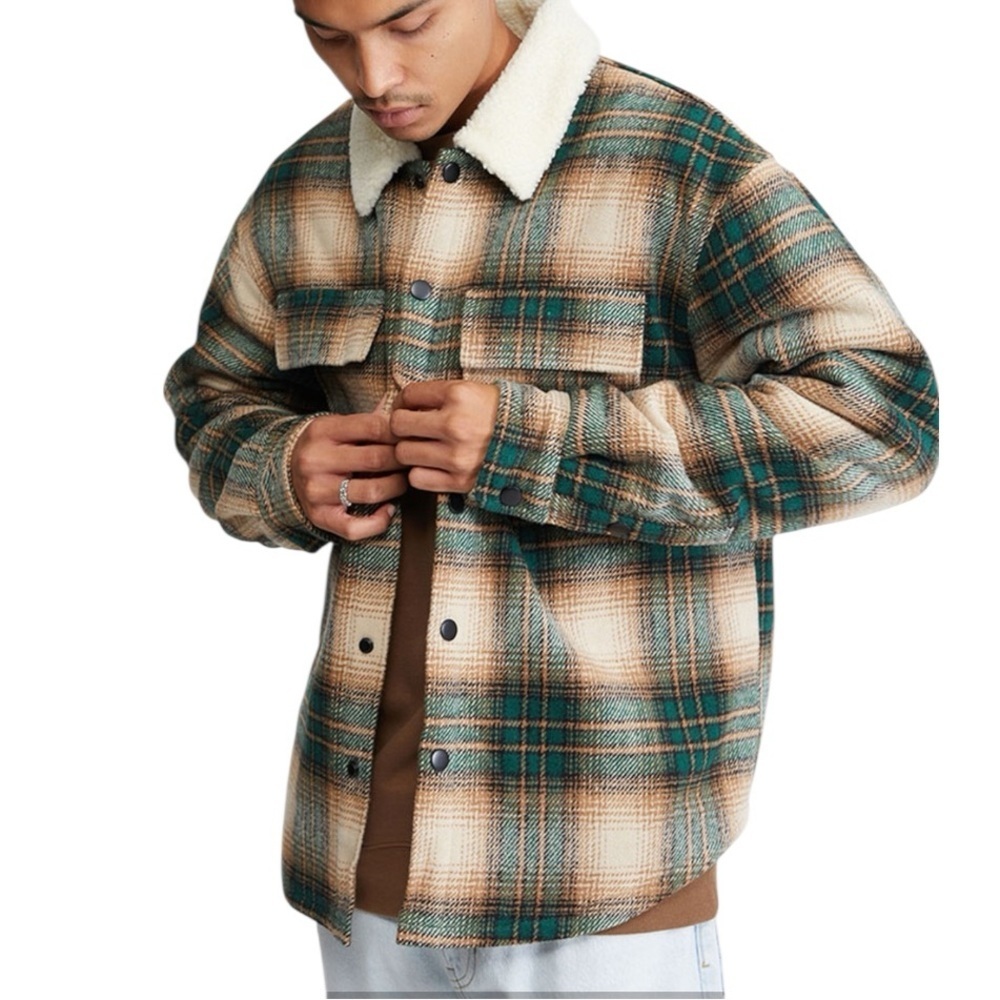 Pacsun Sherpa Plaid Barn Coat Shacket M Green Beige and Black